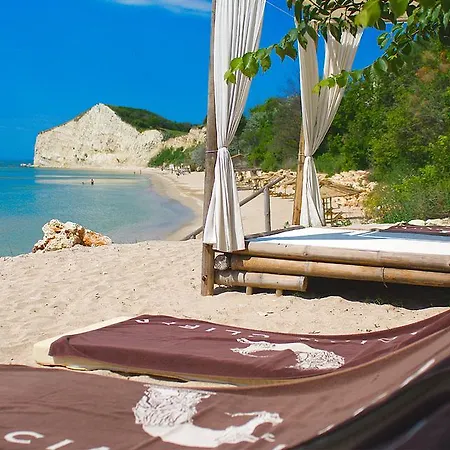 Thracian Cliffs At Marina Village Апартаменты Каварна